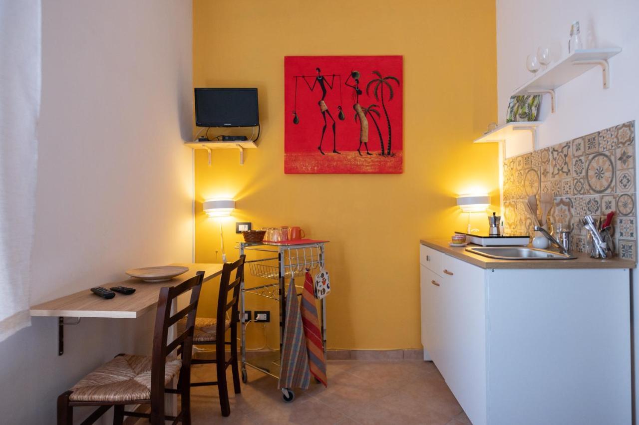 Antico Casale - Camere Con Angolo Cottura อากรอโปลี ภายนอก รูปภาพ