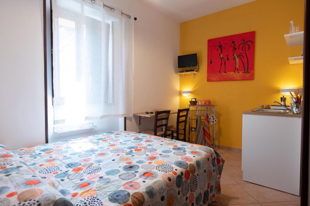 Antico Casale - Camere Con Angolo Cottura อากรอโปลี ภายนอก รูปภาพ