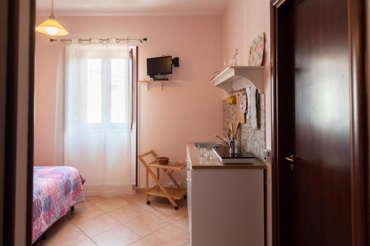 Antico Casale - Camere Con Angolo Cottura อากรอโปลี ภายนอก รูปภาพ