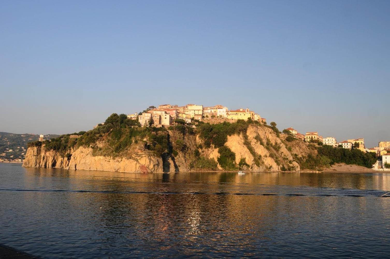 Antico Casale - Camere Con Angolo Cottura อากรอโปลี ภายนอก รูปภาพ