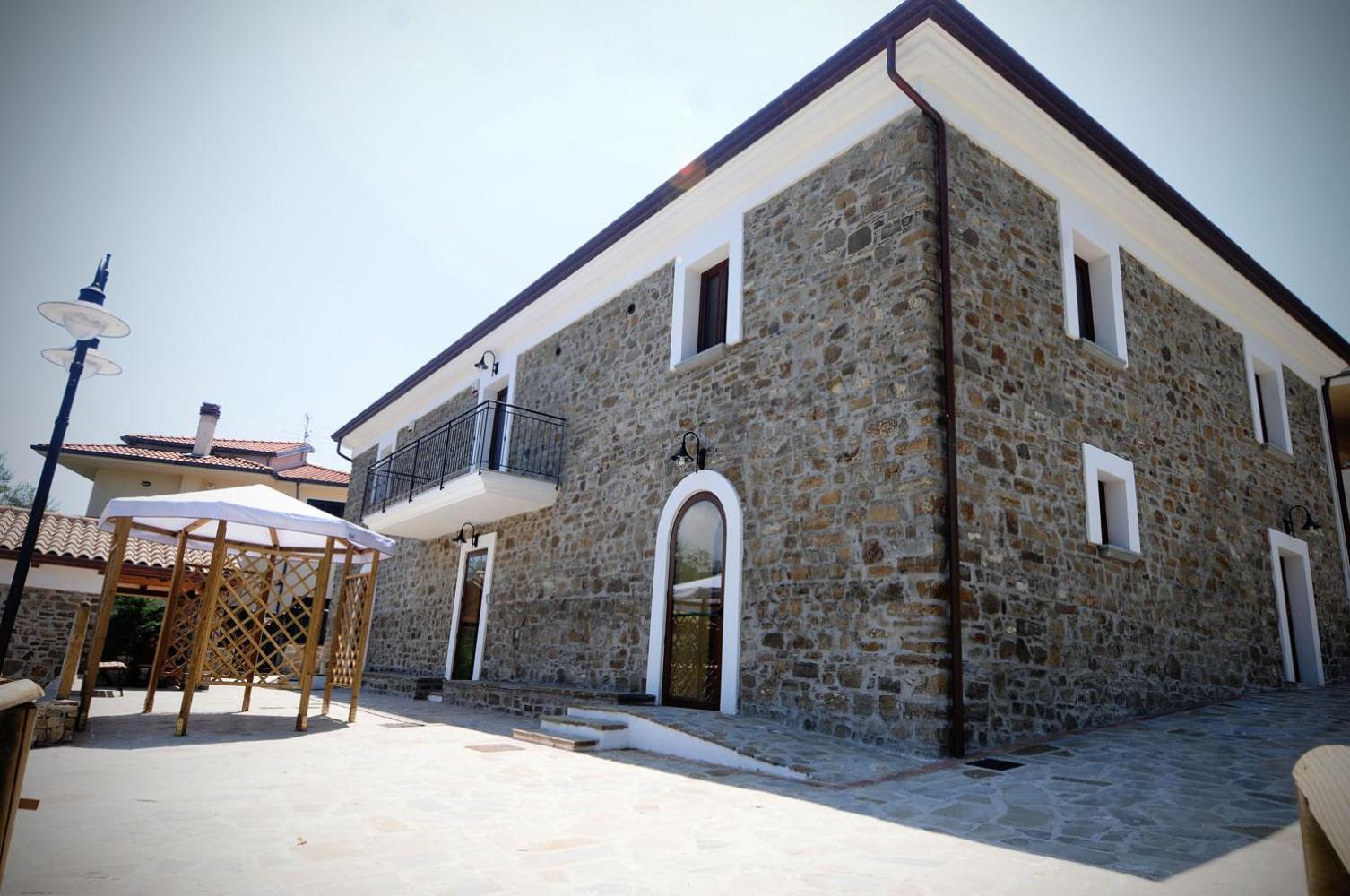 Antico Casale - Camere Con Angolo Cottura อากรอโปลี ภายนอก รูปภาพ