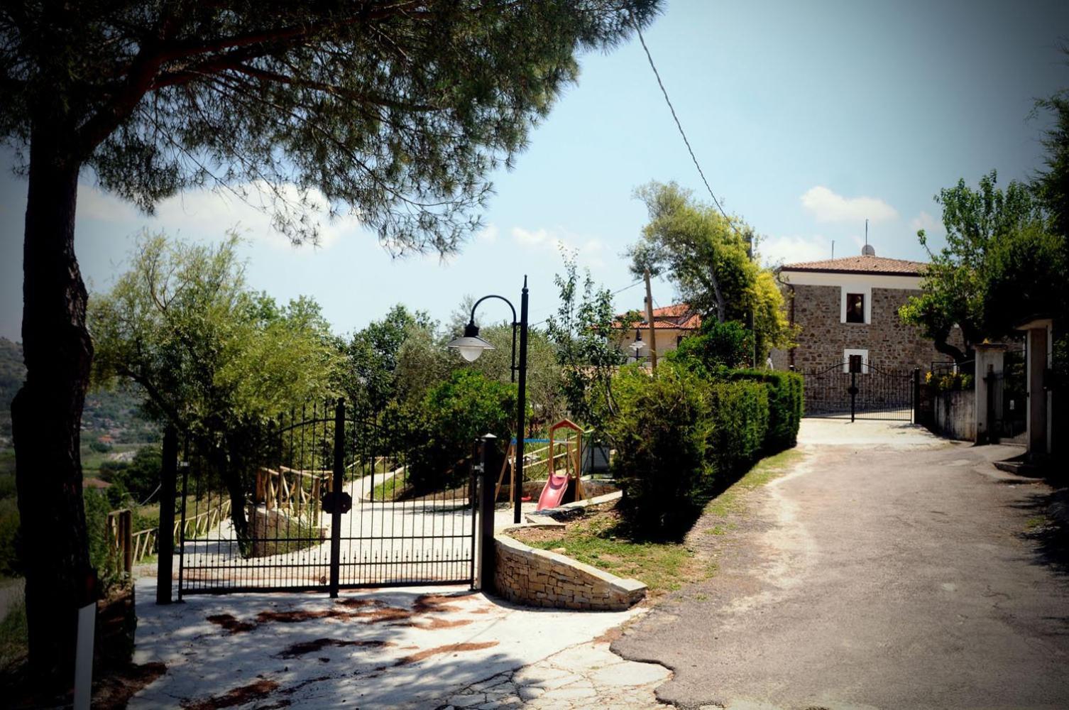 Antico Casale - Camere Con Angolo Cottura อากรอโปลี ภายนอก รูปภาพ